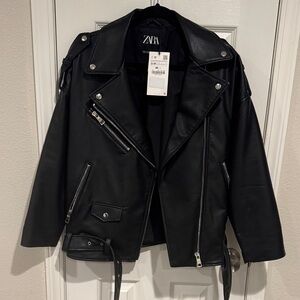 Zara Women's Faux Leather Jacket in Black